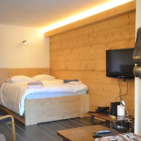 Ambassador C101 Apartment *